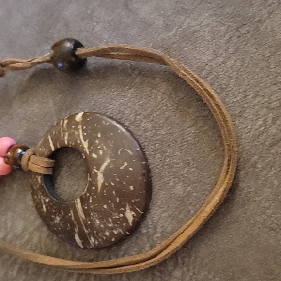 5/$25 COCONUT Shell Pendant Wood Beaded Suede Cord Kidcore Necklace - Picture 4 of 7